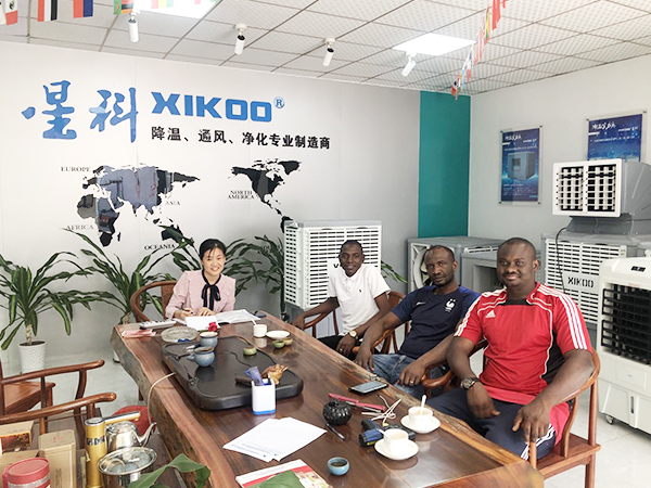 南非客戶來(lái)訪合影