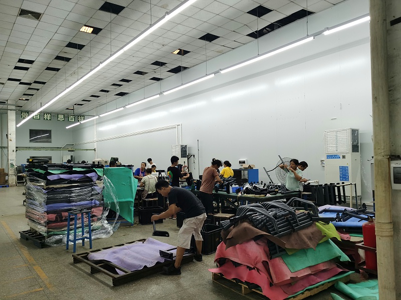 廣東某女子戒毒所生產車間選擇星科環(huán)?？照{冷風機