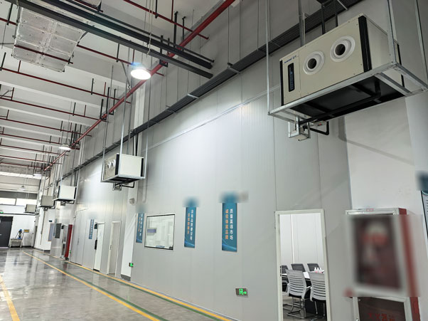半導體生產(chǎn)車間整體控溫降溫，應用工業(yè)蒸發(fā)冷省電空調(diào)臥式射流機