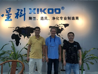 澳洲客戶參觀星科環(huán)?？照{(diào)