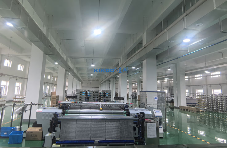 星科蒸發(fā)冷省電空調(diào)-立式管道機(jī)應(yīng)用于碳纖維生產(chǎn)車間，制冷降溫